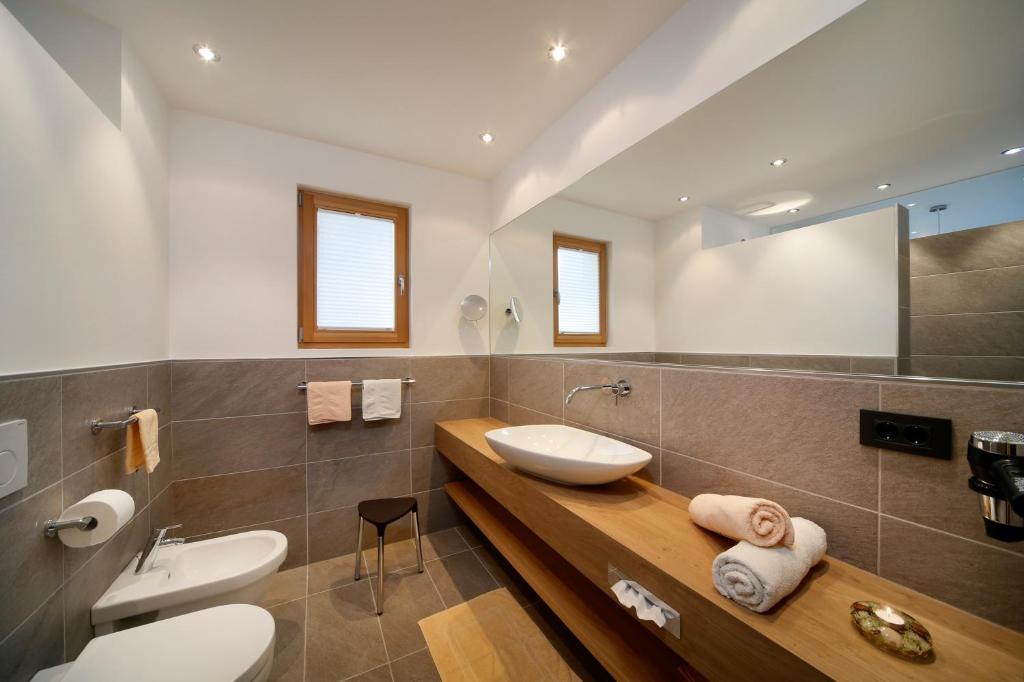 Appartement-Hotel Beatenhof Tirolo Phòng bức ảnh